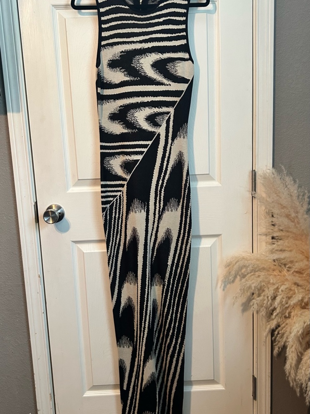 Fashion Nova Black and Cream Abstract Print Maxi Dress